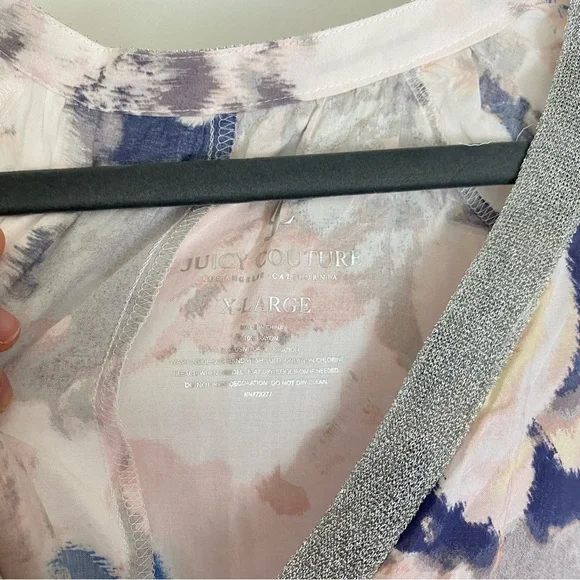 Juicy Couture Blue and Pink Flutter Short Sleeve V-Neck Blouse top XL - Picture 8 of 8